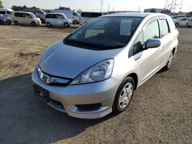 15047 HONDA FIT SHUTTLE GP2 2012 г. (LUM Tokyo Nyusatsu)